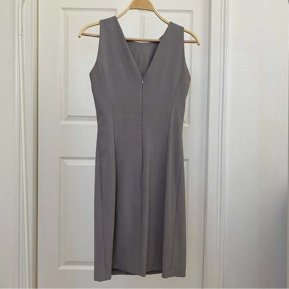Grey dress - Picture 3 of 4
